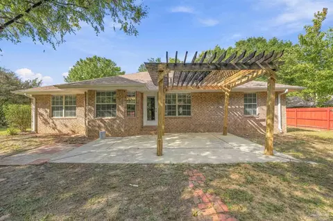 Exterior - 5998 Ridgeview Dr, Milton, FL 32570 photo 4 of 5