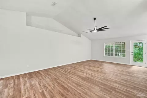 Living - 5998 Ridgeview Dr, Milton, FL 32570 photo 3 of 5