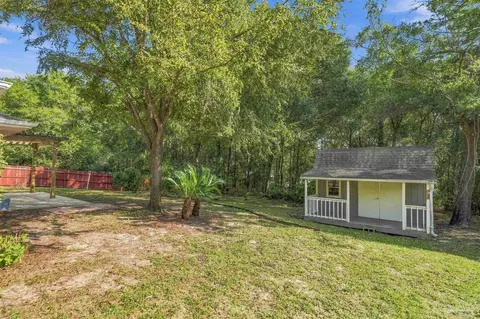 Exterior - 5998 Ridgeview Dr, Milton, FL 32570 photo 1 of 5