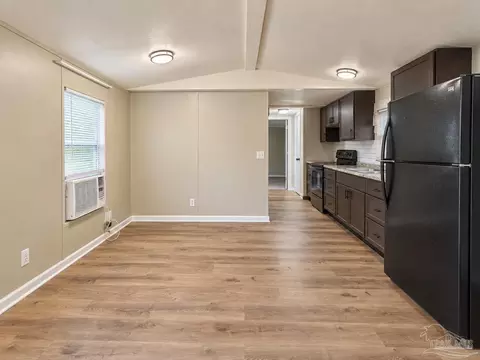 4918 Legend Creek Ln, Pace, FL 32571 photo 6