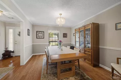 Dining - 3532 Victory Dr, Pace, FL 32571 photo 3 of 4
