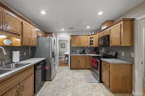 Kitchen - 3532 Victory Dr, Pace, FL 32571 photo 2 of 6