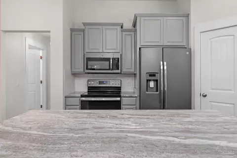 Kitchen - 4902 Landmark Ln, Pace, FL 32571 photo 5 of 6
