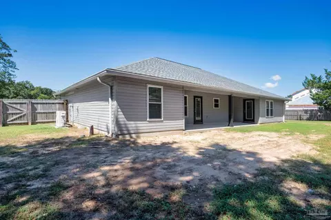 Exterior - 4902 Landmark Ln, Pace, FL 32571 photo 4 of 7