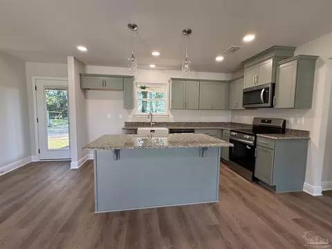Kitchen - 5142 Blackmon Dr, Jay, FL 32565 photo 1 of 4