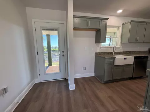 Entry Way - 5142 Blackmon Dr, Jay, FL 32565 photo 1 of 1