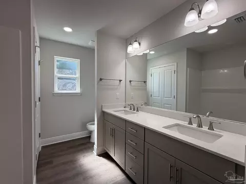 Bath - 5142 Blackmon Dr, Jay, FL 32565 photo 1 of 6