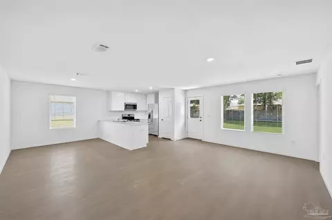 Living - 7213 Season Dr #HS 18C, Milton, FL 32570 photo 3 of 3