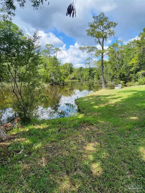 View/Area - 4941 Henry St, Milton, FL 32570 photo 1 of 2