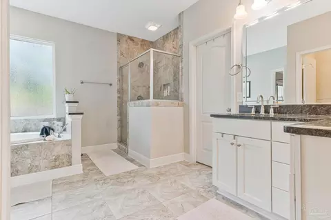 Bath - 7071 Foxboro Cir, Pace, FL 32571 photo 8 of 13