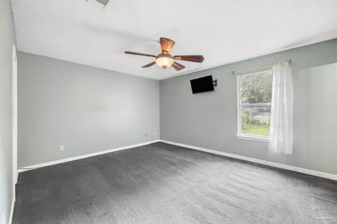 Bedroom - 5737 Bronco Pl, Milton, FL 32570 photo 1 of 9