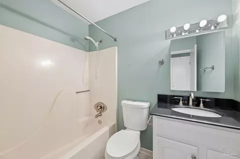 Bath - 5737 Bronco Pl, Milton, FL 32570 photo 3 of 3