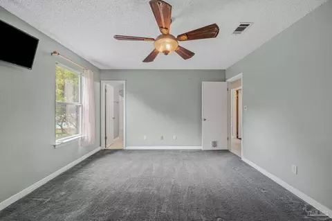 Bedroom - 5737 Bronco Pl, Milton, FL 32570 photo 3 of 9