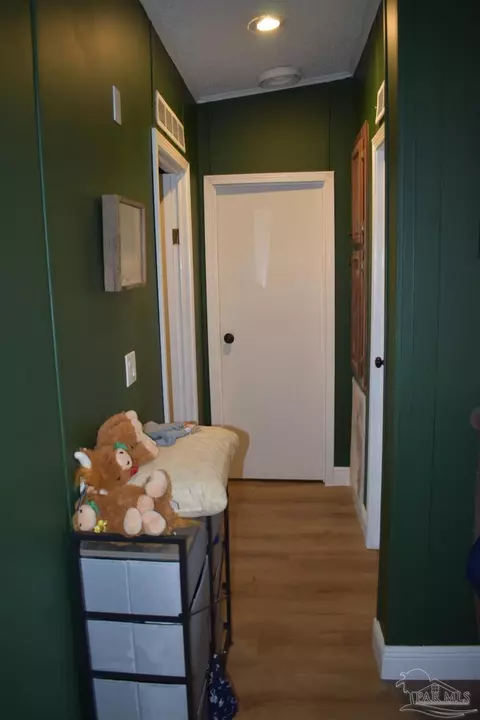9587 S Trace Rd, Milton, FL 32583 photo 8