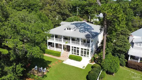202 S Mobile St, Fairhope, AL 36532
