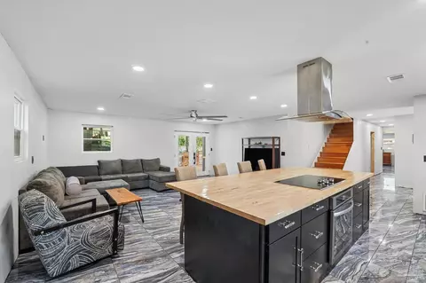 Kitchen - 5529 Andromeda Dr, Milton, FL 32570 photo 5 of 8