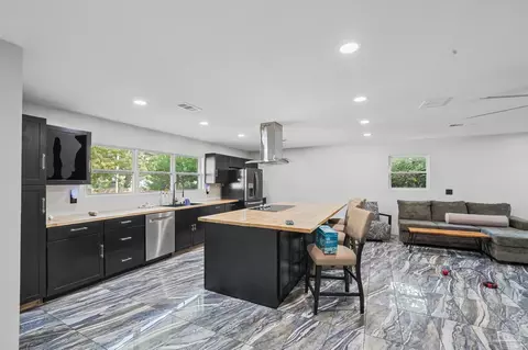 Kitchen - 5529 Andromeda Dr, Milton, FL 32570 photo 1 of 8