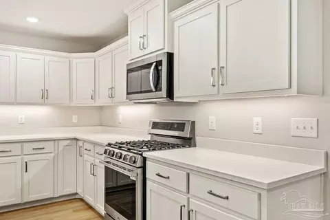 Kitchen - 5245 Burt Ln, Pace, FL 32571 photo 3 of 3