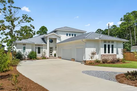 5576 E Bay Blvd, Gulf Breeze, FL 32563