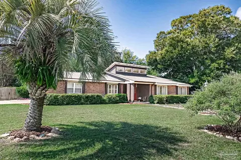 3495 Brookshire Dr, Pensacola, FL 32504