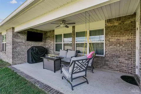Exterior - 4690 Perception Cir, Milton, FL 32570 photo 7 of 15