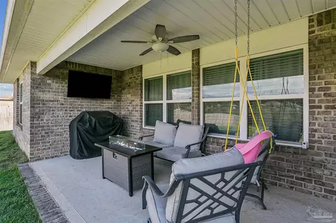 Exterior - 4690 Perception Cir, Milton, FL 32570 photo 8 of 15