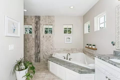 Bath - 7677 Petersen Pt Rd, Milton, FL 32583 photo 2 of 5
