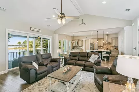Living - 7677 Petersen Pt Rd, Milton, FL 32583 photo 3 of 3