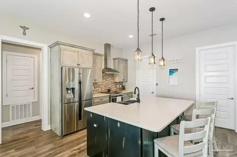 Kitchen - 7677 Petersen Pt Rd, Milton, FL 32583 photo 1 of 4