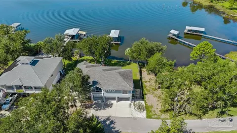 View/Area - 7677 Petersen Pt Rd, Milton, FL 32583 photo 3 of 5
