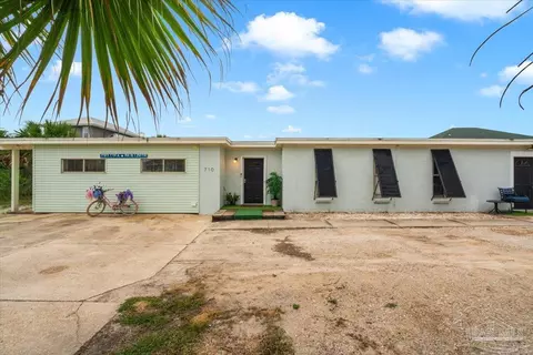 710 Via Deluna Dr, Pensacola Beach, FL 32561