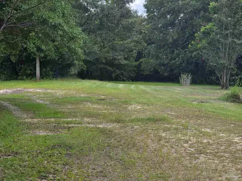 Exterior - 6200 Arthur Brown Rd, Mcdavid, FL 32568 photo 14 of 14