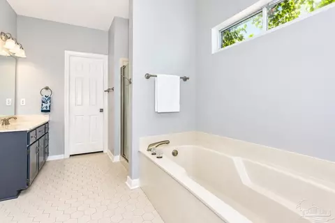 Bath - 5232 Emerald Dr, Pace, FL 32571 photo 2 of 5