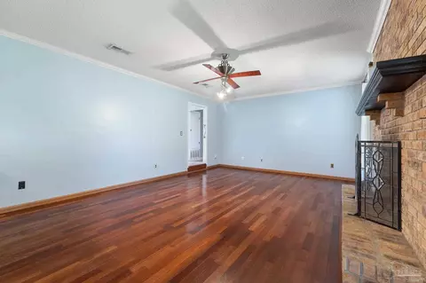 Living - 2352 Silversides Loop, Pensacola, FL 32526 photo 4 of 6