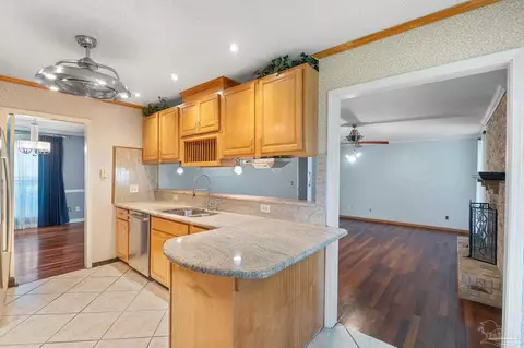 Kitchen - 2352 Silversides Loop, Pensacola, FL 32526 photo 3 of 3
