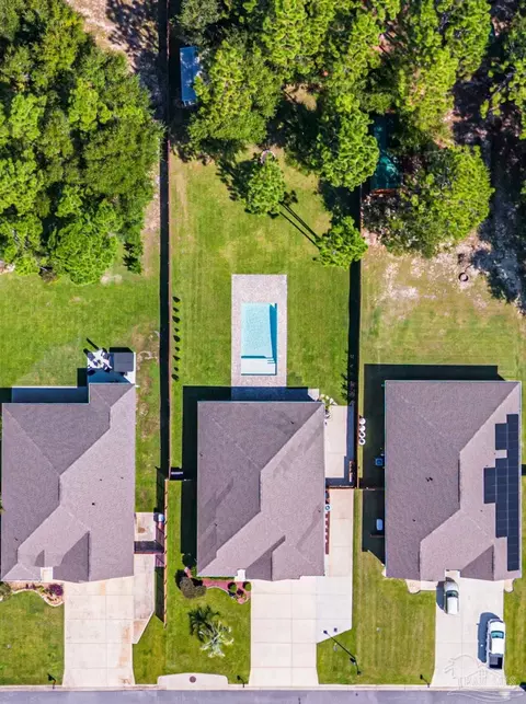 View/Area - 8024 Silver Maple Dr, Milton, FL 32583 photo 3 of 5