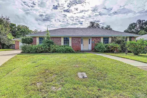 1085 Farmington, Pensacola, FL 32504