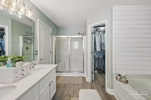 Bath - 4220 Lancaster Gate Dr, Pace, FL 32571 photo 1 of 4