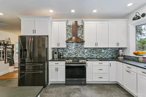 Kitchen - 1978 Tanbark Dr, Milton, FL 32583 photo 2 of 5