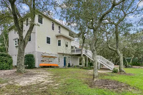 Exterior - 1978 Tanbark Dr, Milton, FL 32583 photo 10 of 14