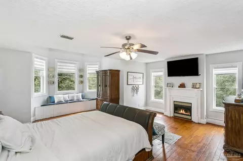 Bedroom - 1978 Tanbark Dr, Milton, FL 32583 photo 1 of 6