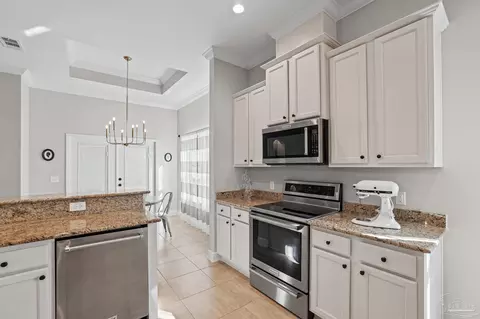 Kitchen - 5844 Dunridge Dr, Pace, FL 32571 photo 3 of 6