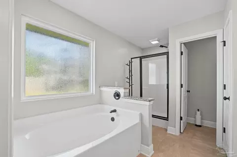 Bath - 5844 Dunridge Dr, Pace, FL 32571 photo 2 of 5