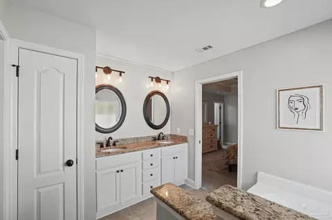 Bath - 5844 Dunridge Dr, Pace, FL 32571 photo 3 of 5
