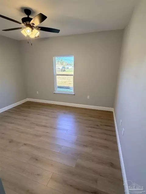 Bedroom - 5934 Michael Dr, Milton, FL 32583 photo 2 of 2