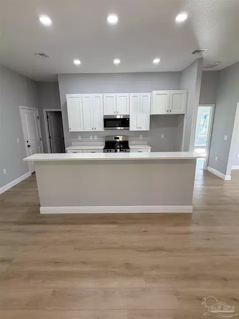 Kitchen - 5934 Michael Dr, Milton, FL 32583 photo 3 of 3