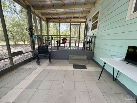 Exterior - 5032 Camp Ground Rd, Milton, FL 32583 photo 3 of 8