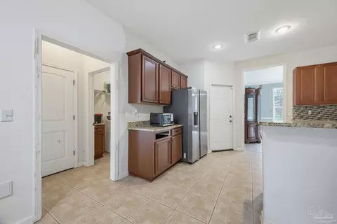 Entry Way - 110 Alicia Dr, Crestview, FL 32536 photo 6 of 7