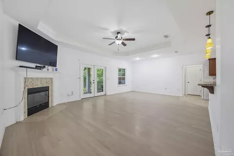 Living - 110 Alicia Dr, Crestview, FL 32536 photo 1 of 3