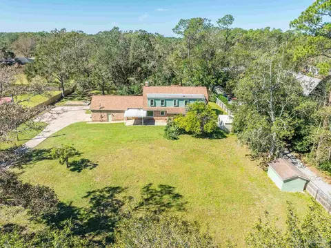 10219 Edendale Ln, Cantonment, FL 32533